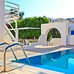 Vergina Perissa (Santorini)